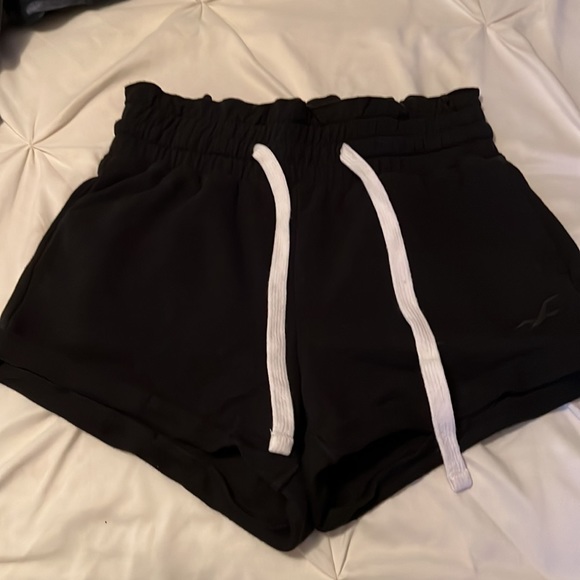Hollister shorts. Small and xsmall. Like new. - Picture 3 of 5